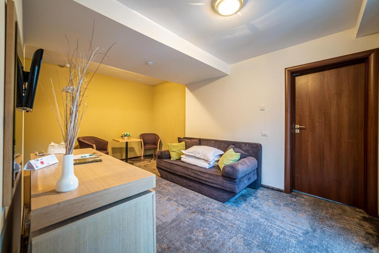 Hotel Escalade Poiana Brasov Ngoại thất bức ảnh