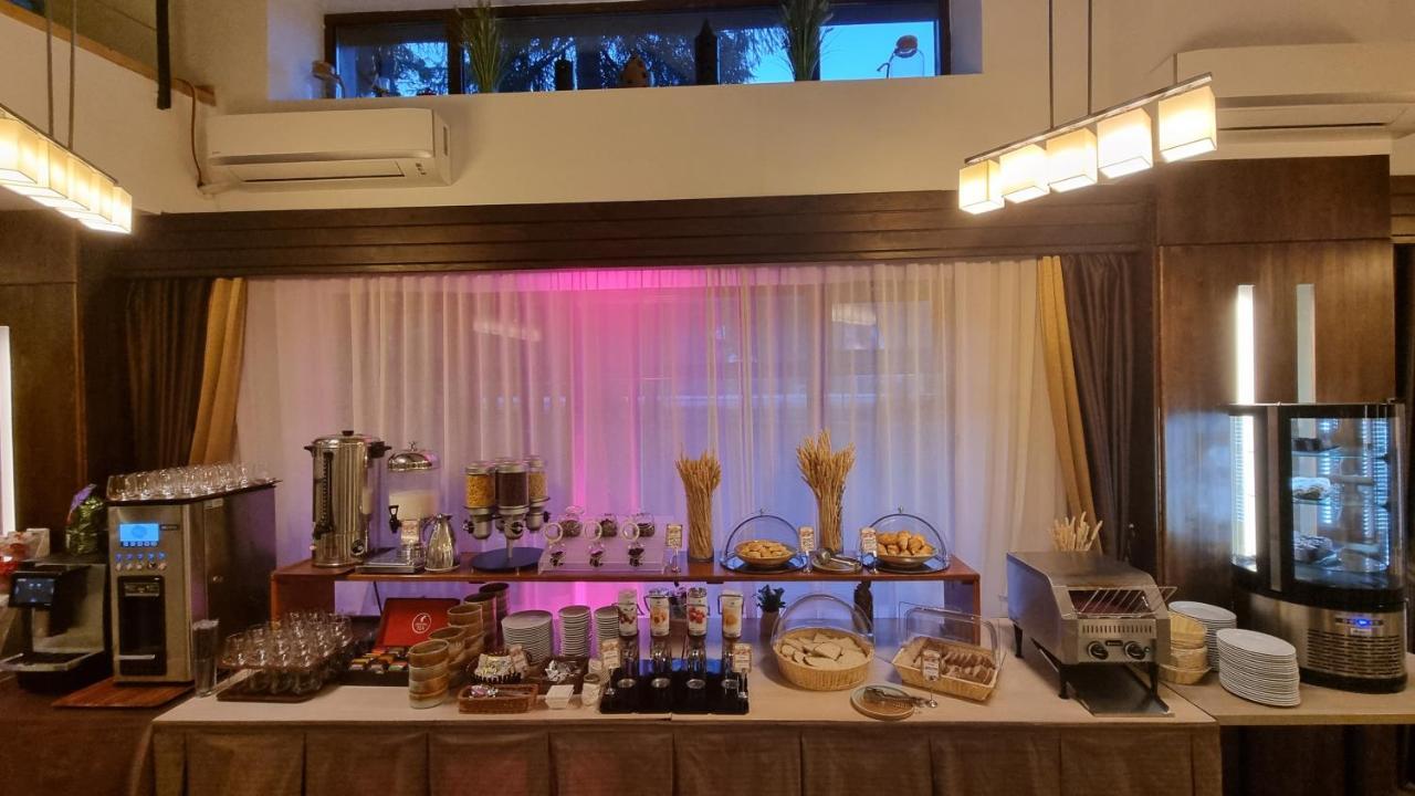 Hotel Escalade Poiana Brasov Ngoại thất bức ảnh